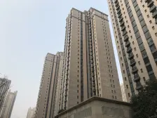 正弘蓝堡湾一期,精装自住大四房