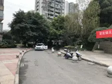 龙头寺江北区府旁 双轻轨 精装三房两卫 中高层视野好
