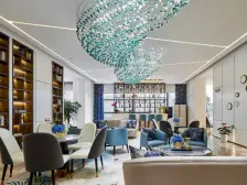 次新小区,配套设施齐全,洋房,公园里,环境好。