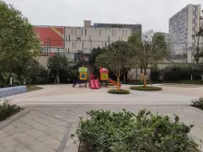 盘龙商圈山姆旁 精装修跃层小户型 水电气三通