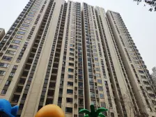 满五年 精装修 看房方便 采光好 视野充足