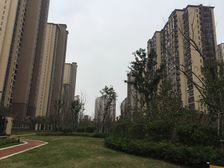 华强城 精装修三房 南北户型双阳台位置好出行便利