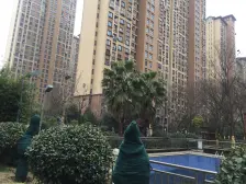 华强城四期,中间楼层,带车位,采光充足