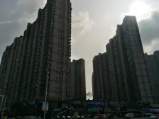 众鑫城上城,出门4号线,楼层好,采光好。