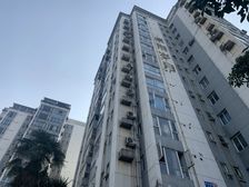 紫荆岁月1室1厅西南