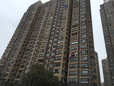 保利香槟国际115平 毛坯 视野开阔 楼层好