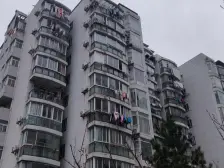 视野宽广 一览湖景 采光充足 通风流畅 全明格局