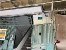 此房朝南满五年中间楼层生活便利