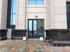 中间楼层 离地铁300米!总价低 单独卫生间