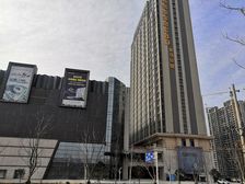 业主很诚心出售的一套好房子,尽管报价