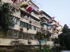 静安区,内环边,进大宁商圈,采光通风好