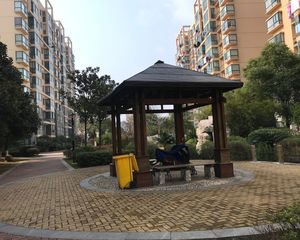 地铁三号线附近 品质楼盘 电梯房 2房2厅 光线太阳好