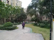 江云渡新上房源!住家装修,中.央空调+地暖。诚心卖