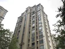 小区中间位置安静不吵 满五不唯一税费少