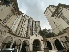 天湖郦都3期望湖大王座 中低层 前后无遮挡,户型方正