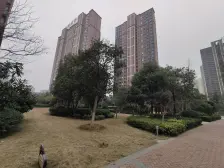 汇仁阳光花园二期 南北通透,采光好 装修好,环镜优美 中间楼层