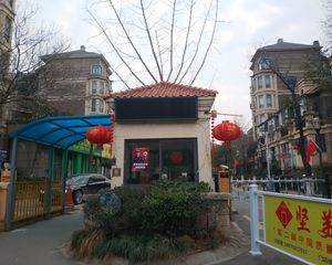 九里象湖城康健里 南北通透,采光好 装修好,环镜优美 视野好,诚心出售