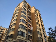 格局很好的户型,空间也大, 精装修,扩展 不少空间