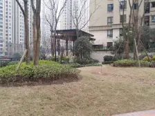 融汇温泉城童话里E区 4室1厅 东南 西北