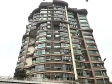 双地铁口,亚艺公园,联排别墅,前后大花园,带车位。