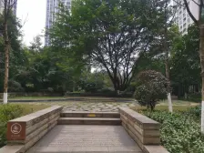 保利精装两房,朝小区中庭,住家安静,可拎包入住