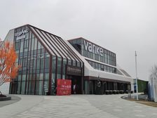 万科一期洋房四室 带车位储藏室 房东诚心卖 证过二