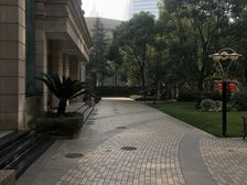 环境优美,精装修,闹中取静,南北通透,采光充足