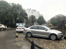 近两年精装,诚心卖房,价格可谈