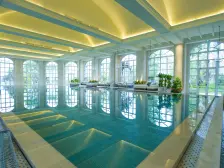 鲁能琴海园两室一厅一厨一卫出售。