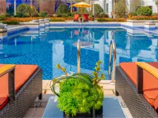 小区环境优美,居住舒适,出行方便,户型方正,很不错