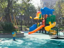 恒大翡翠华庭精装修四房,全新未住过,中楼层视野开阔