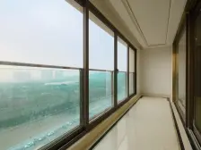 中央公园壹号 6室2厅 西