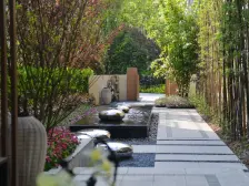 叠下中户别墅,带地下室跟前后花园