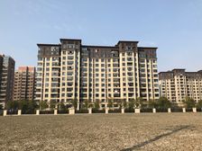 俯瞰河景远眺佘山!满配精装三房,步行达校静候主人!