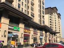 一梯两户对开门四房三卫好户形视野开阔看得远