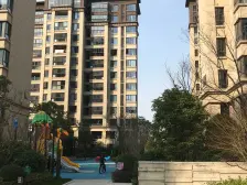 一期边套,中楼层,两房朝南,采光好业主诚售看房方便