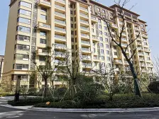 临河景观位置 带车位 精装修拎包入住 看房方便