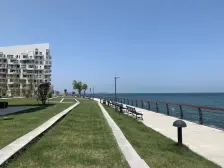 上叠别墅带北院子,带地下室,精装未住,随时可看!