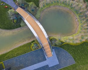 招商125平 南北通风 采光优秀 含车位 小区环境优美