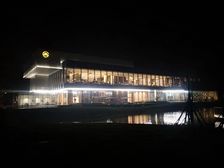 招商三室两卫环境好拎包入住价格带车位