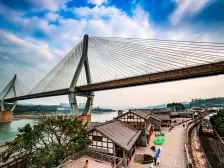 钓鱼嘴半岛 绿地听江左岸四期三房124万