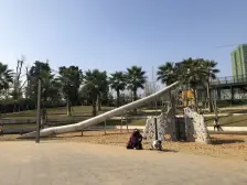 次新小区 绿化好 环境好 居住舒适 四房