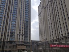 泰林黄河馨苑 业主诚心出售 产权清晰