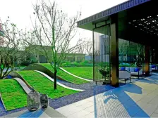 黛山8号毛坯4房 户型方正 采光好楼层好 便宜出售