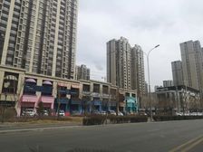 富力城精装现房,拎包入住,房东诚心出售