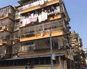 小区整改过 停车方便 交通方便