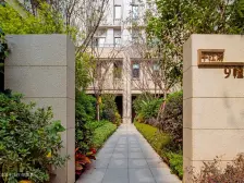 轻轨旁次新小区 环境优美 价格可谈 急售急售