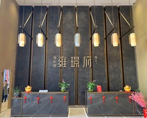此房刚交房 南北通户型 交通方便,楼层好视野佳