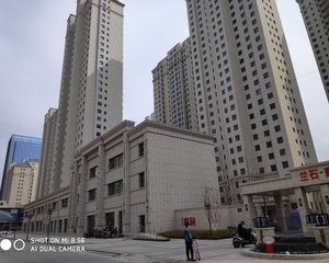 房子正规三室两厅两卫,南北通透,采光优良