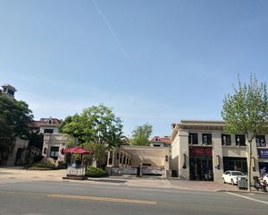 保集湖海唐庄园排屋,东边套,售价1850万